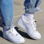 scarpe da donna nike air force 1 '07 pelle bianco sneakers woman 315115-112 indossate