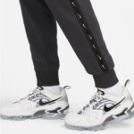 Nike Tuta Completa Girocollo Felpata Grigio Oro Uomo Repeat SW DX2029 070 AXJN alexanderjohn.it alexander john shoes alex john invernale grey gold dx2030 070