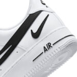 Nike Air Force 1 07 Low Cut Out Bianche Nero Uomo DR0143 101 Scarpe ginnastica basket ragazzi AXJN AlexanderJohn.it
