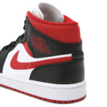Nike Air Jordan 1 Mid Nero Gym Red Bianco Uomo 554724 122 scarpe sneakers skate skateboard ragazzi AXJN AlexanderJohn.it