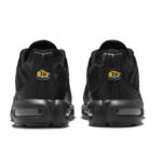 Nike Tn Air Max Plus Leather Triple Black Nero Uomo AJ2029 001 scarpe uomo mens pelle nero alexander john shoes AXJN Alexanderjohn.it