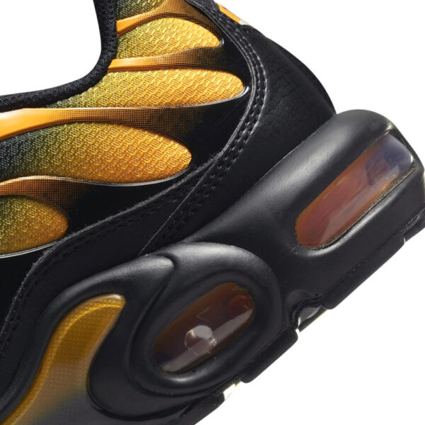 scarpe_nike_tn_air_air_max_plus_Black_sundial_nero_arancio_DM0032_007_9 copia Nike Tn Air Max Plus Black Sundial DM0032 007 Scarpe orange military AXJN Alexanderjohn.it