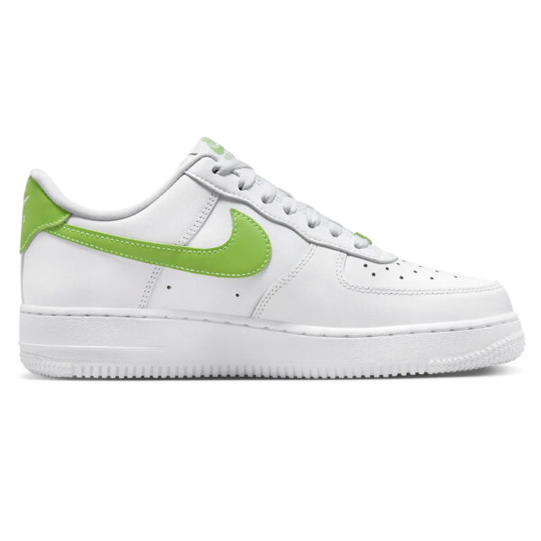 scarpe_nike_air_force_1_07_bianche_action_green_wmns_DD8959_112_8 Nike Air Force 1 07 Bianche Action Green DD8959 112 Scarpe white verde skate wmns AXJN AlexanderJohn.it