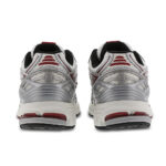 Scarpe Uomo del brand New Balance 1906R Argento Bordo M1906REA, scopri tutti i prodotti Autentici su  Alexanderjohn.it