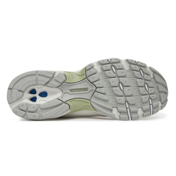 New Balance 530 Bianco olive U530CSC New Balance 530 Bianco olive U530CSC scarpe basse sportive tela donna