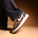Nike Air Force 1 07 Brown Leopard Donna IB7695 200 scarpe scuola casual